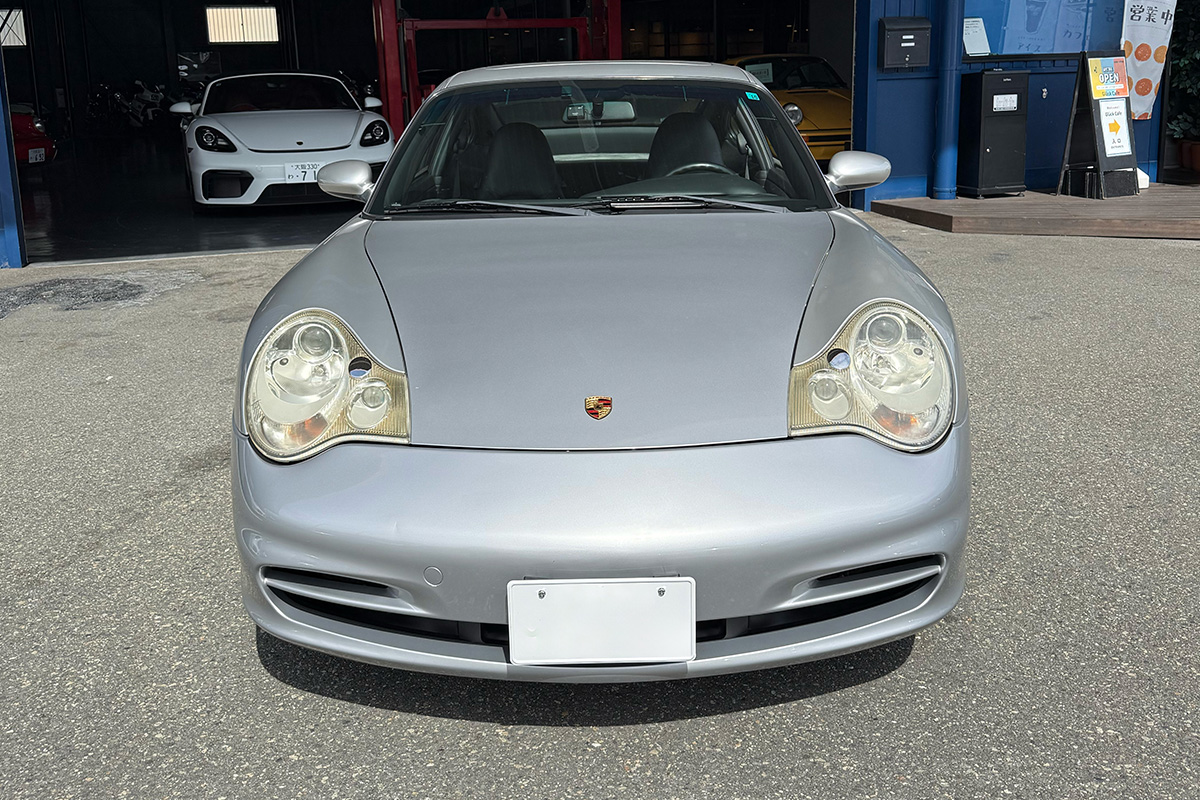 996 Carrera 4 Side View